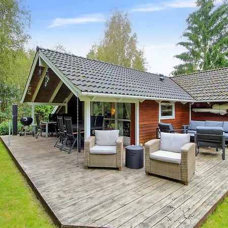 Ellica - 50km From The Sea By Interhome Vakantiehuis *
