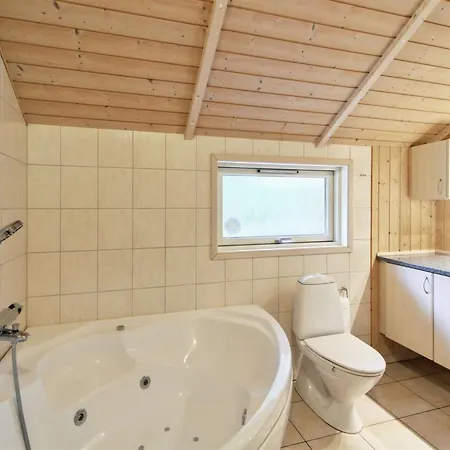 Ellica - 50km From The Sea By Interhome Vakantiehuis Give